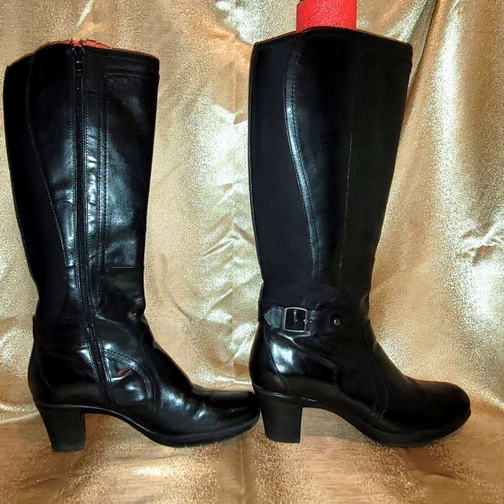 CLARKS WOMENS BLACK LEATHER BOOTS (#80832) - Size 10M